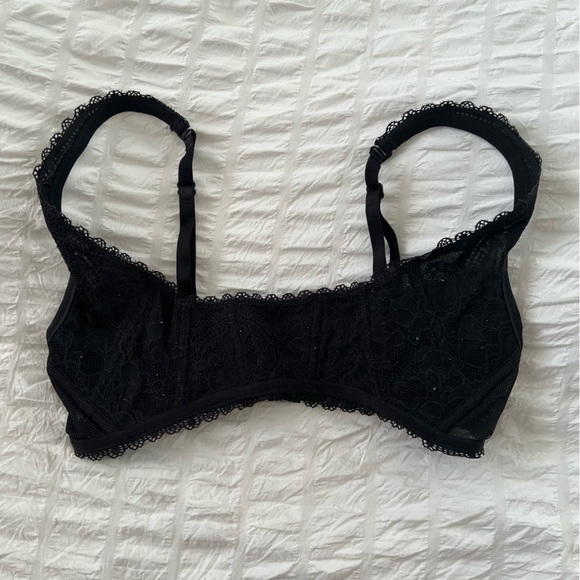 Victoria Secret Bra accessory - Picture 2 of 3